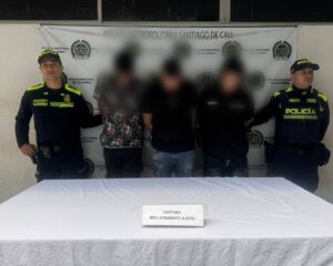 Policía rescata en Cali a dos adolescentes que iban a ser reclutadas por la estructura ‘Jacobo Arenas’