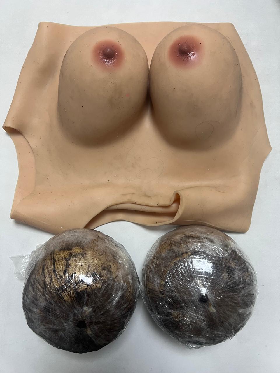 Mujer capturada en Buga con más de 2,6 kilos de base de coca ocultos en prótesis simuladas