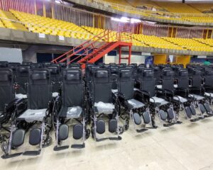 600 personas con discapacidad recibieron sillas de ruedas en Cali