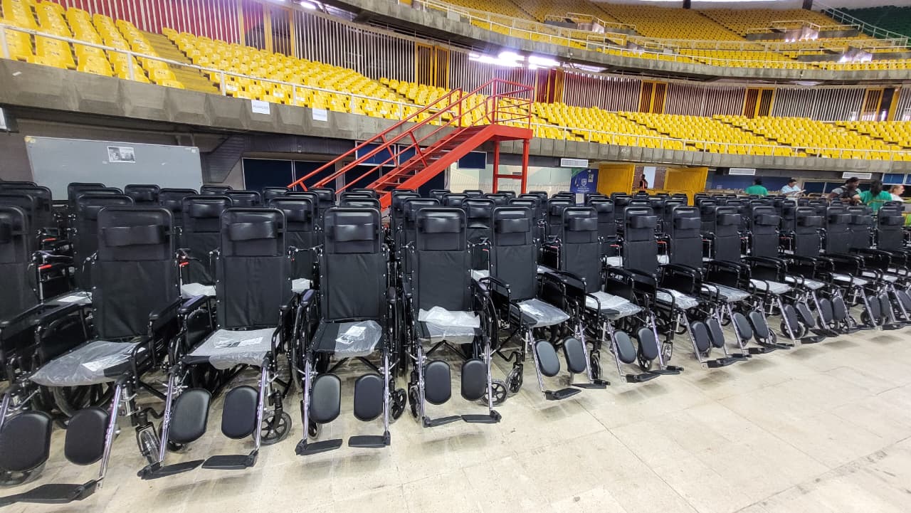 600 personas con discapacidad recibieron sillas de ruedas en Cali