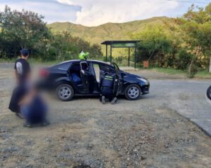 Capturan a cuatro personas tras asaltar a una familia en la vía Cali–Dapa