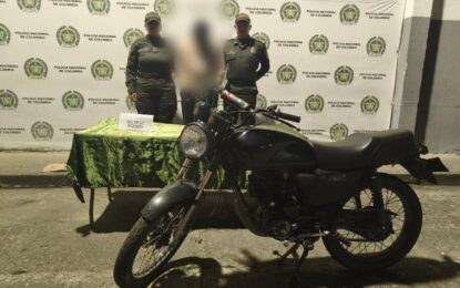 Incendio provocado en Tuluá dejó un joven capturado y un menor aprehendido tras persecución