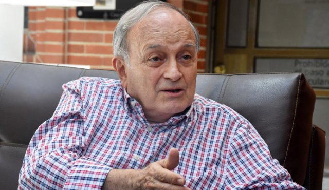 Gustavo Álvarez Gardeazábal denunció presunto intento de secuestro en su finca de Tuluá