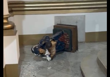 Hombre ingresó a La Ermita de Cali y destruyó varias imágenes religiosas en pleno templo