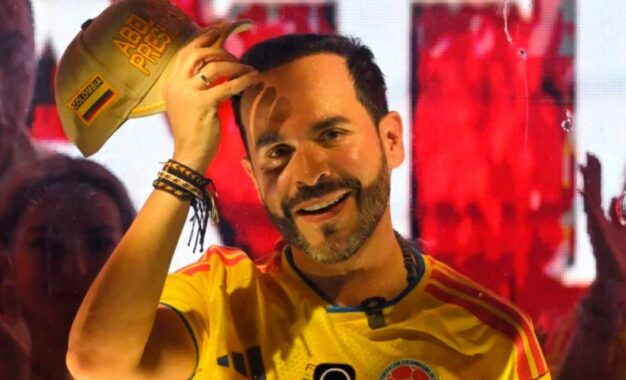 Juez ordena a Abelardo de la Espriella no usar la camiseta de la Selección Colombia en campaña