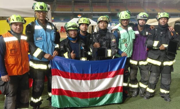 Bomberos de Cali regresaron tras misión de rescate en Venezuela