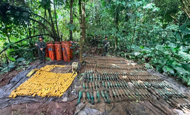 Ejército destruyó en Tumaco el mayor depósito ilegal de explosivos hallado este año