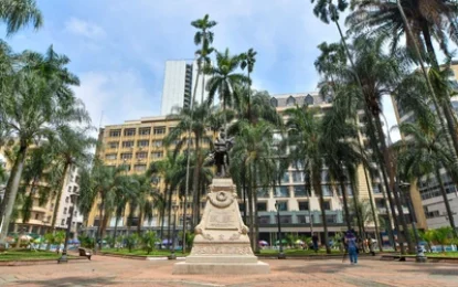 Alcalde Alejandro Eder ofrece la Plaza de Cayzedo para la posesión presidencial de Abelardo de la Espriella